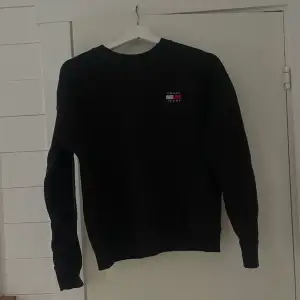 Svart Tommy hilfiger tröja