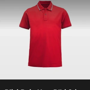 Ny Märkes piké polo tröja från Cutter & Buck stolek L - Ny Märkes piké polo tröja från Cutter & Buck stolek L  * Ny i original förpackning * Storlek: L * För: men * Märkes piké polo tröja från Cutter & Buck * Ny pris 499 