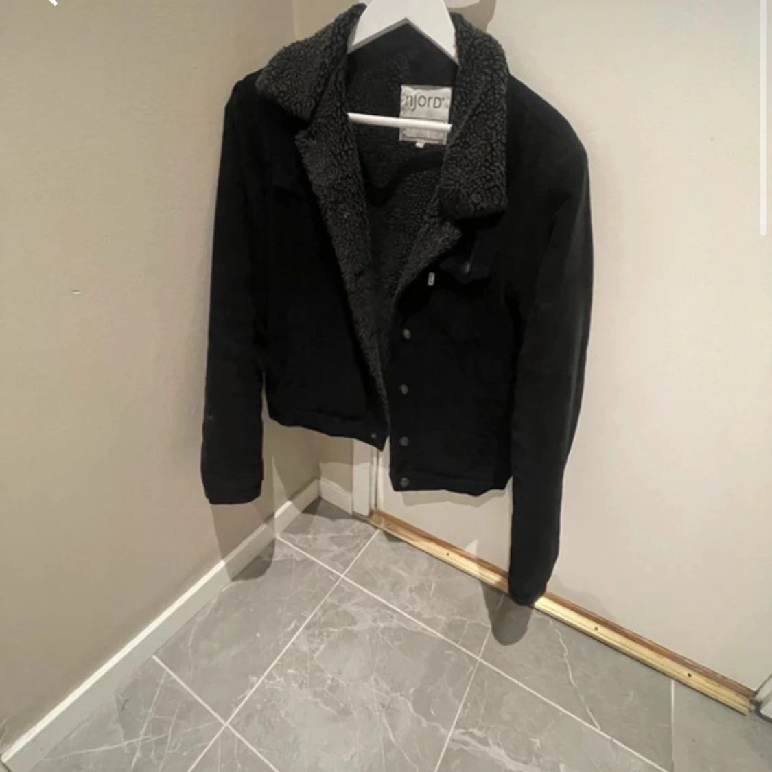 Svart Teddy jacka  - 90