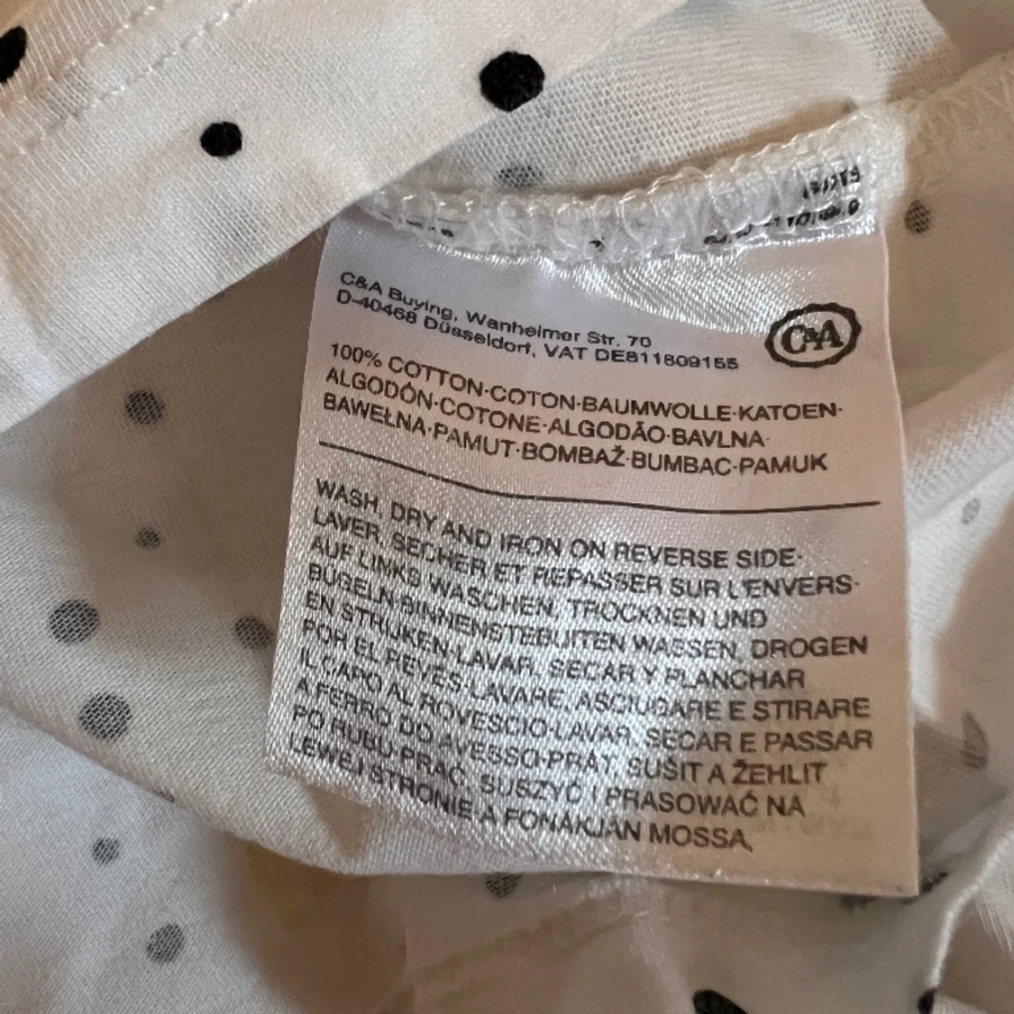 Vit T-shirt med somrigt tryck  - 91