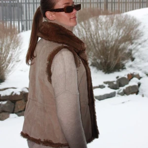 Väst - Såå fin väst som är perfekt till sportlovet💓💓