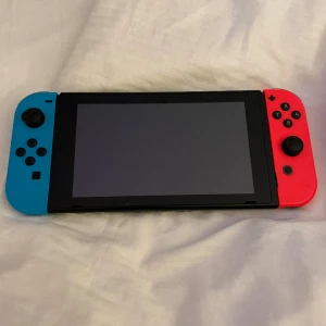 Säljer ett Nintendo  - Funkar bra är jätte spel bra