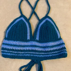 Virkad topp  - Handgjord virkad topp, kan göras i andra färger och storlekar💓