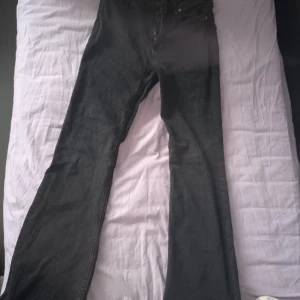 Mörka jeans - Stretch material och sitter bra