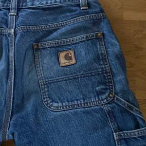 Säljer dessa jeans då dom inte används längre💞 Skriv om ni har nån fråga!