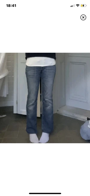 Bortvittring jeans - Fina bootcut jeans i storlek 30-34. Fråga för mer bilder