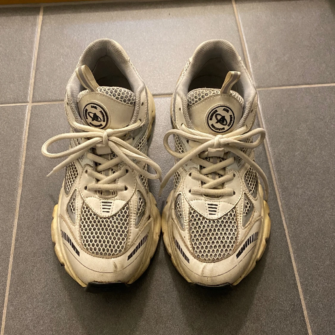 Marathon Runners  - 90