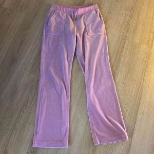 Juicy-byxor - Ett par rosa juicy-byxor, som bara är använda ett fåtal ggr!