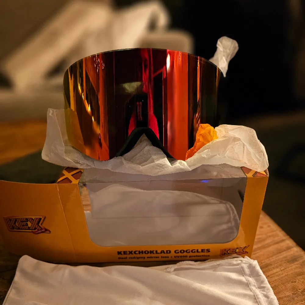 Helt Nya Kexchoklad Goggles Dual Red/Grey Mirror Lens + UV400 Protection. Övrigt.