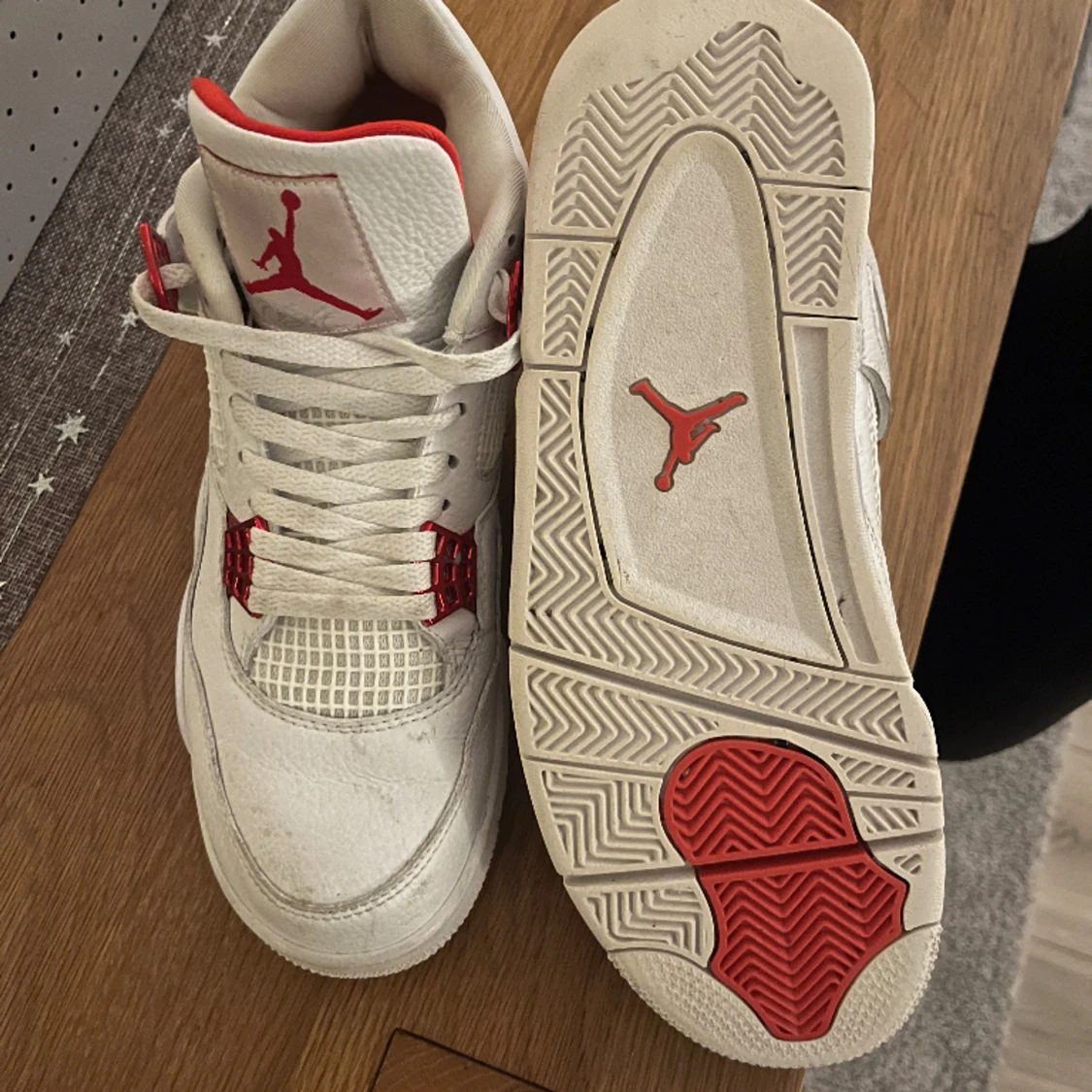 Jordan 4 red metallic - 90