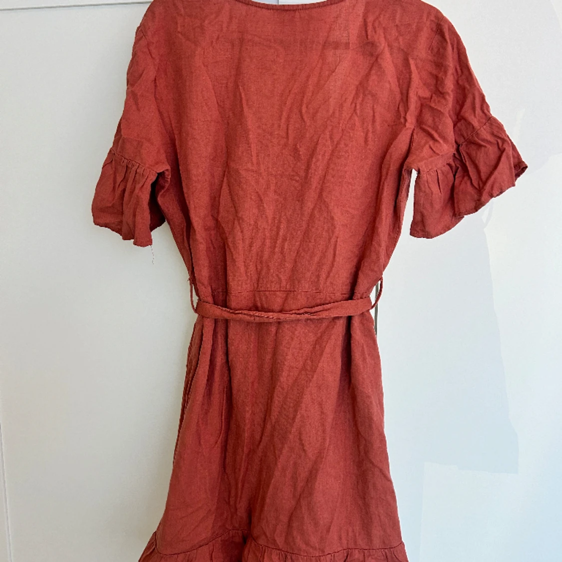 Roströd klänning strl 36 - 90