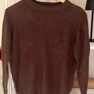 Stickad tröja - Använd en gång🌟 skriv för fler bilder💕