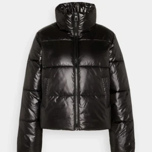 Jacka från JDY - Jätte skön jacka från JDY!💞