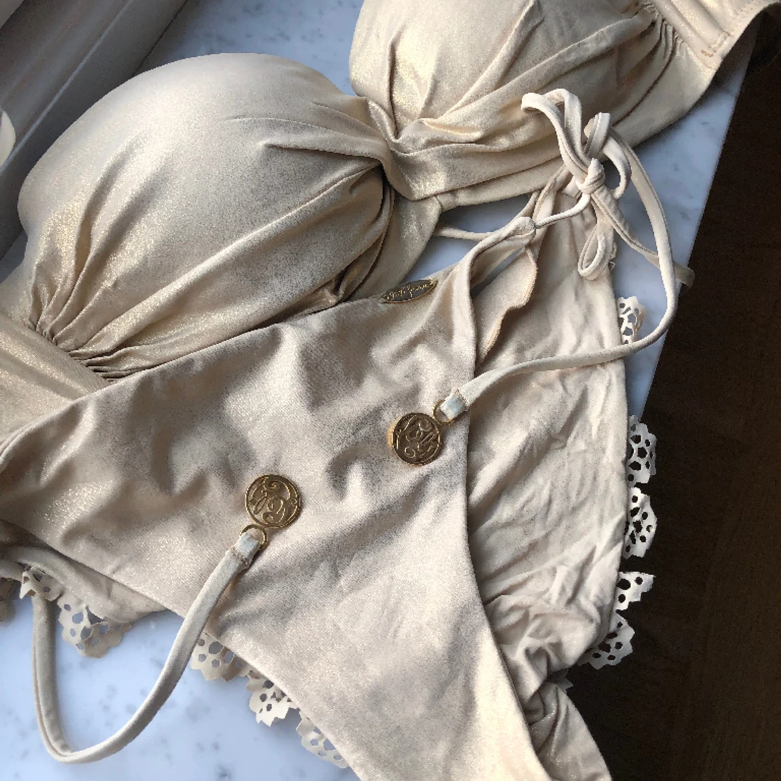 Lulifama Bikini strl Medium i Guld med vackra detaljer! - 91