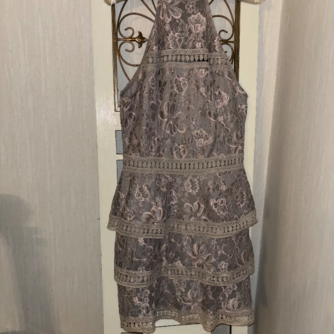 Sötaste klänningen broderier spets volanger fest vardag vår sommar  - 90