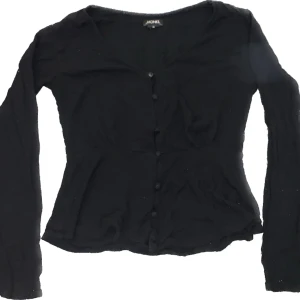 Topp - Jätte fin topp från Monki. Går att använda som kofta också!!!