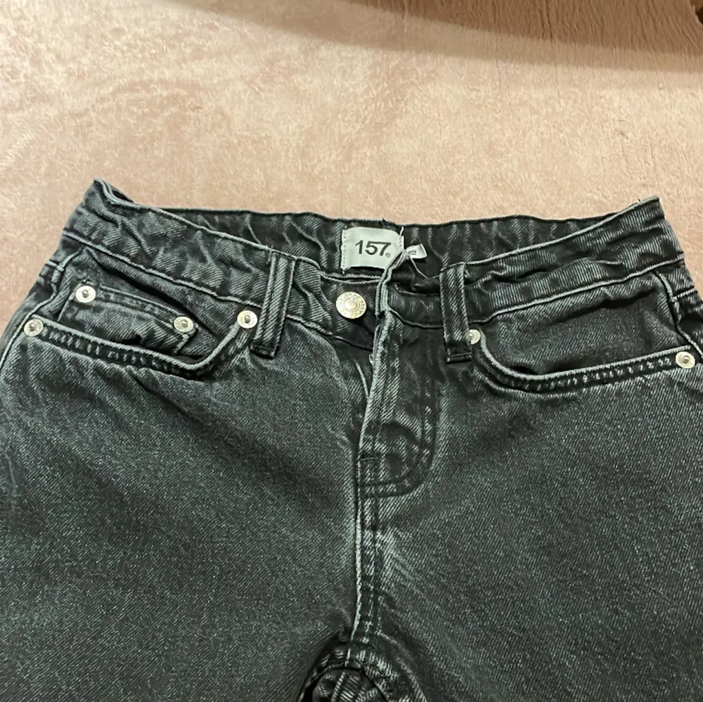 Jeans från lager 157 (icon) storlek xxs, aldrig använt säljer för dem är aldrig använda köpte dem i fel storlek💓 priset kan diskuteras . Jeans & Byxor.