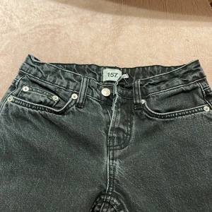 Jeans - Jeans från lager 157 (icon) storlek xxs, aldrig använt säljer för dem är aldrig använda köpte dem i fel storlek💓 priset kan diskuteras 