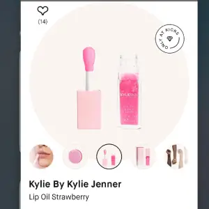 Helt ny och oöppnad Kylie Jenner lip oil i färgen Strawberry. Säljes då jag köpte den som julklapp men valde att ge något annat sen. Org pris 290kr
