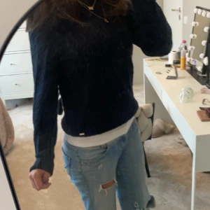 Stickad tröja från Lindex❤️ - Jätte fin tröja från Lindex. Säljer pga att jag inte använder den så mycket längre! Kom provat för frågor!💕