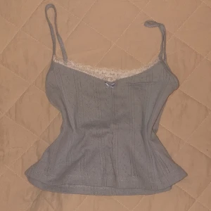 Linne - Säljer detta gulliga linne då inte kommer till användning längre. Bara att skriva om du har några funderingar💕