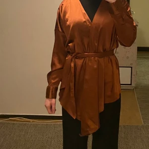 Tröja - Fin tröja som passar till allla tillfällen.