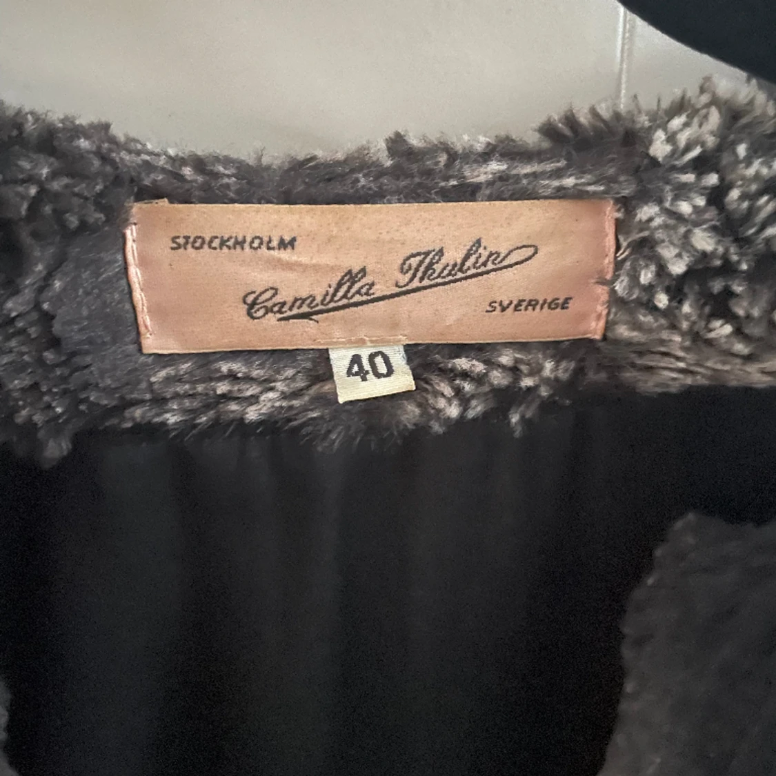 Grå/svart pälsjacka🖤 - 91