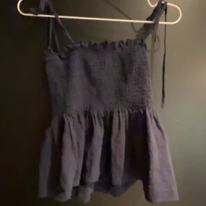 Blus  - Jätte fin kommer inte till användning 