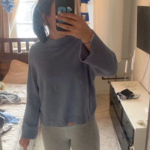 Stickad tröja - Stickad tröja från lager.,Nästan helt ny använt ett fåtal gånger 