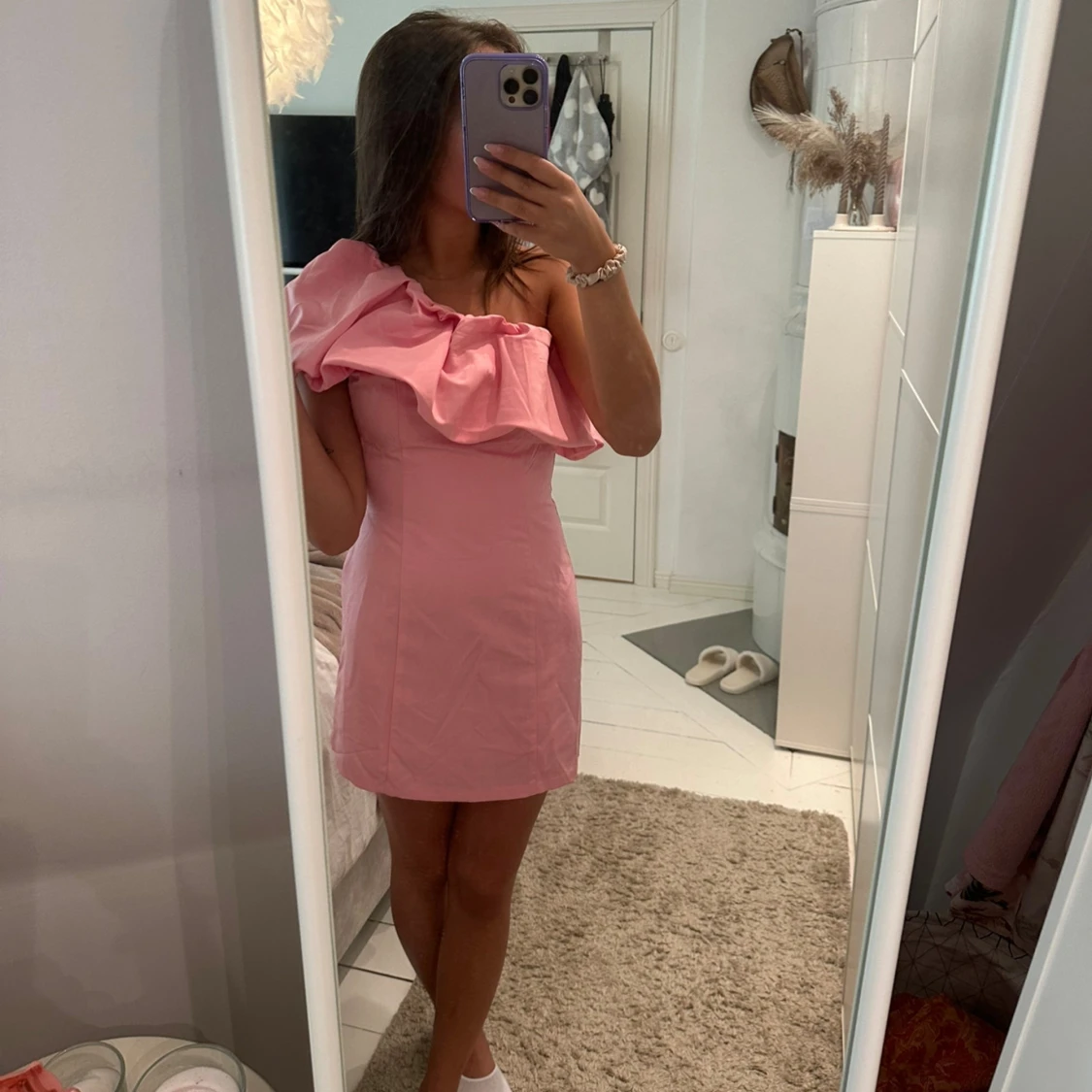Rosa slutsåld klänning från H&M🩷