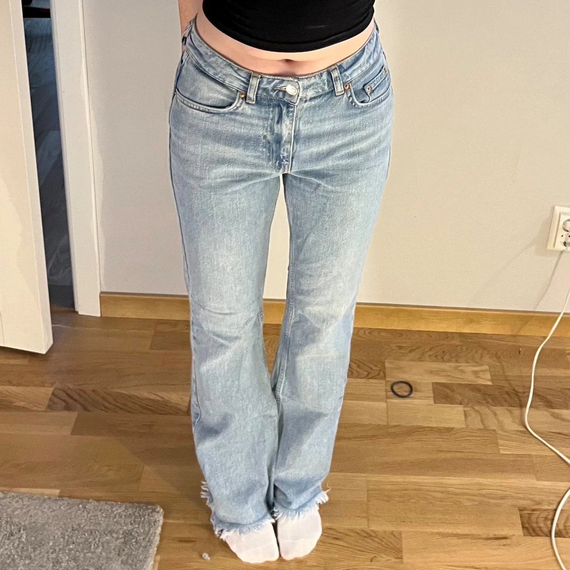 Midwaisted ljusblå Jeans - 1