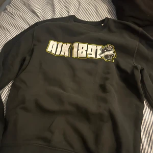 AIK tröja  - 3 stycken aik tröjor som inte går att få tag på längre storlek m på alla 