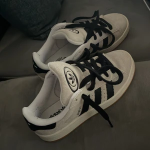 Adidas campus - Använda 1 gång i väldigt bra skick