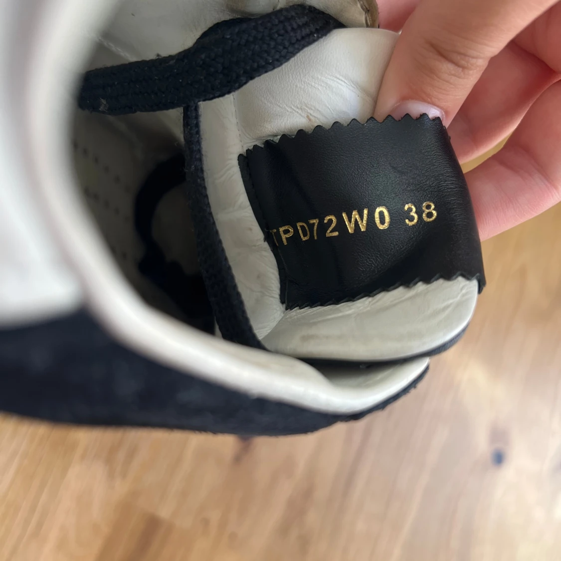 Valentino fly crew  - 91