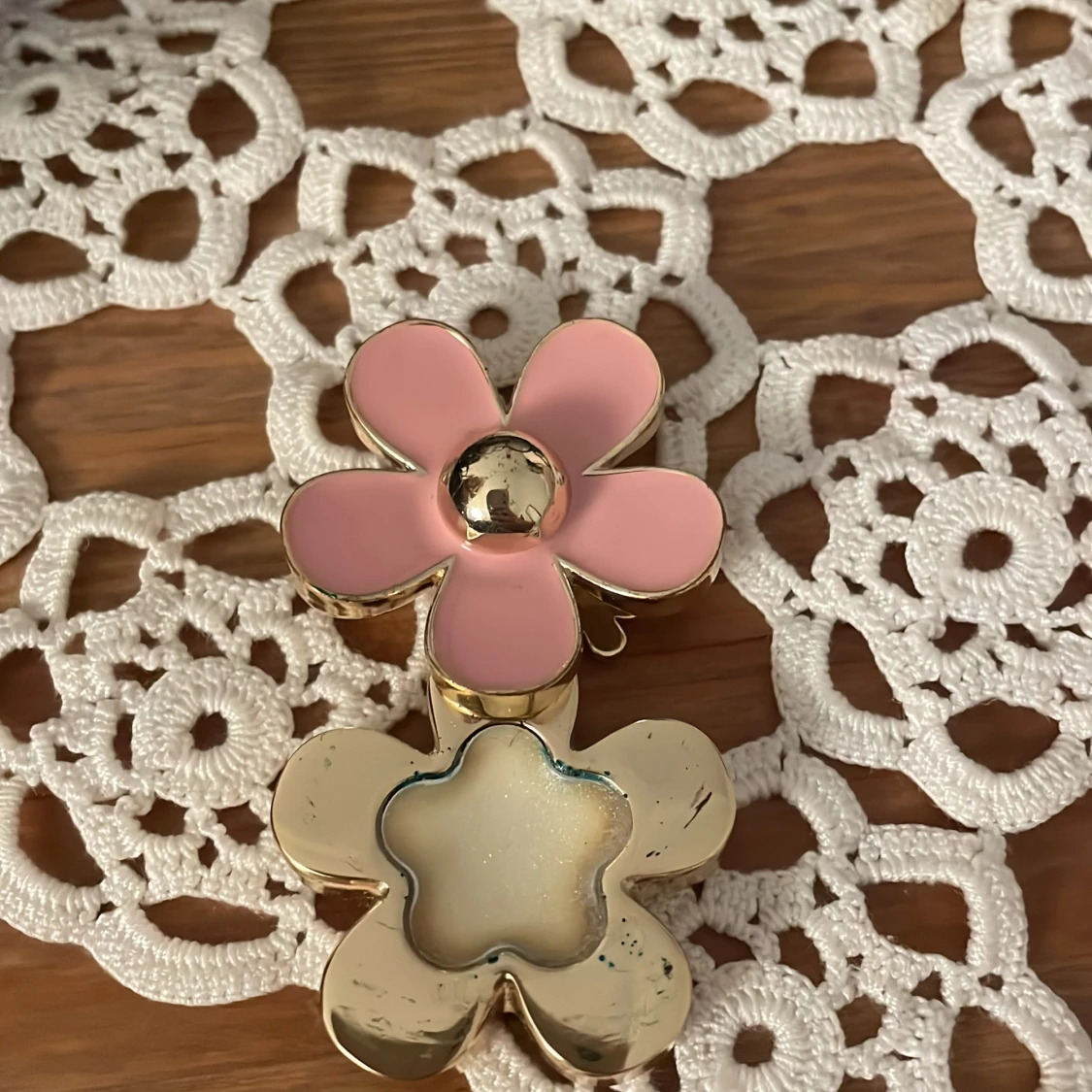 Blommig solid parfym i rosa och guld - 91