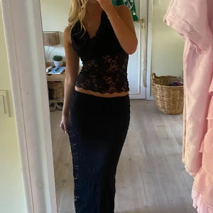 Set i spets  - Prislapp kvar, jag är 175