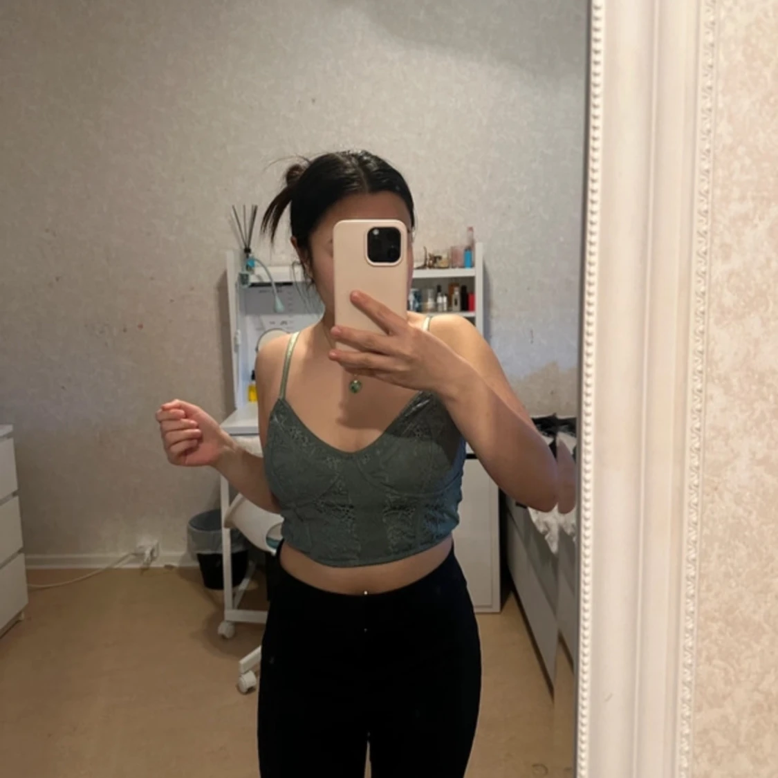 Grön spets topp - Bikbok - 91