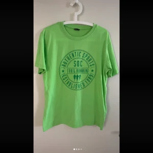 T-shirt medium stadium  - Soc 