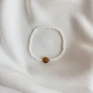 Handgjord armband  - Handgjort armband🤍 finns i andra färger och storlekar 