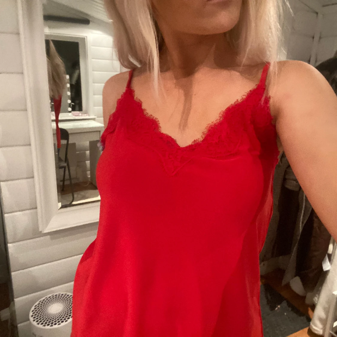 Rött spetslinne - 90