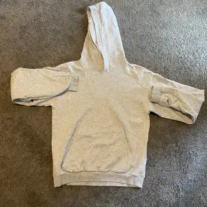 Grå hoodie från H&M, storlek 170 