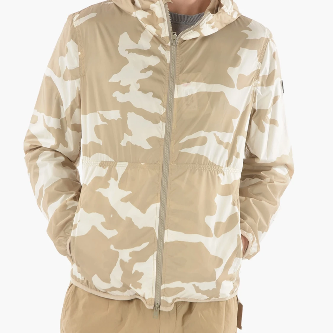 Woolrich windbreaker camo