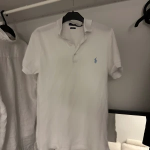 polo piké  - Polo piké, stl s slim fit som sitter riktigt bra