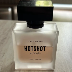 Linn Ahlborg Hotshot - Mycket kvar. Säljs inte längre 