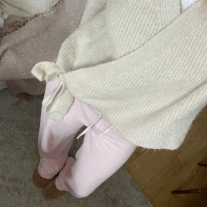 Omlott kofta - Beige omlott kofta, strl L men passar S-M☺️bra skick! 