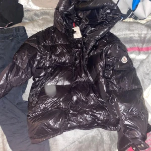 Moncler Jacka - Jackan sitter bra på dig från 175 till 190