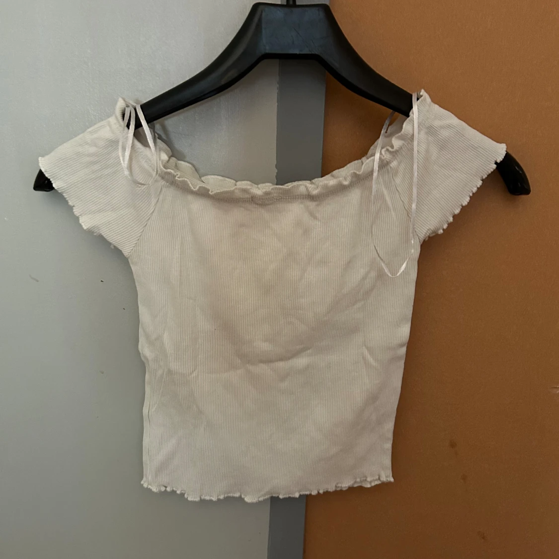 Söt off shoulder croptop - 93