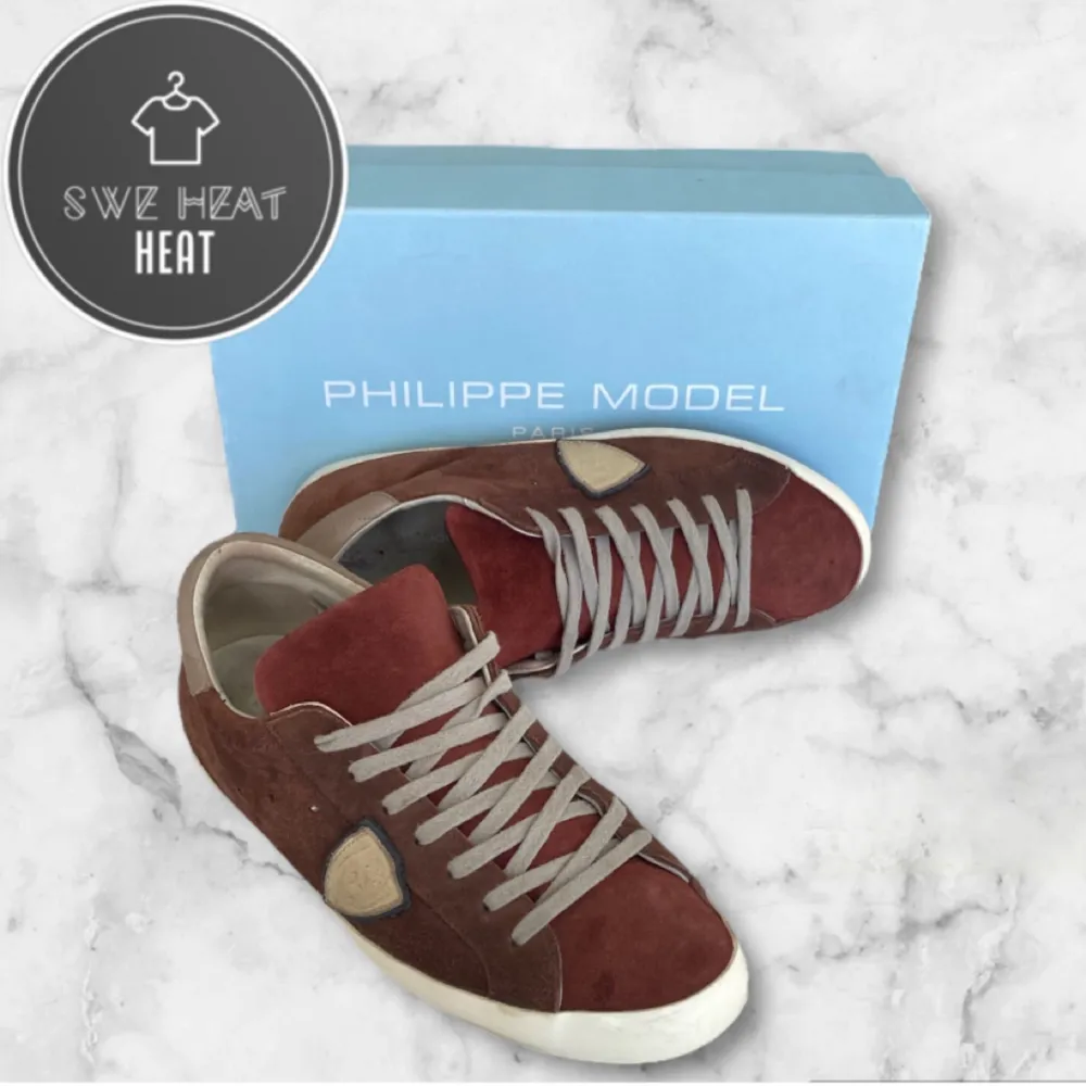 Tja, säljer nu dessa schyssta Philippe Model skor i väldigt fint skick! Storlek 42. Hör av dig vid frågor eller funderingar!. Skor.