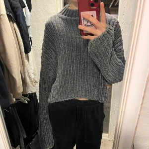 Grå mjukiströja  - Sååå mjuk och skön tjocktröja från Pull & Bear 🌟 