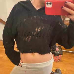 Zara hoodie med coola detaljer helt ny
